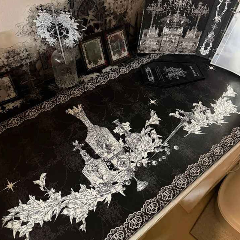 Desk Setup Black - Podkładka pod mysz Divine Realm Gothic