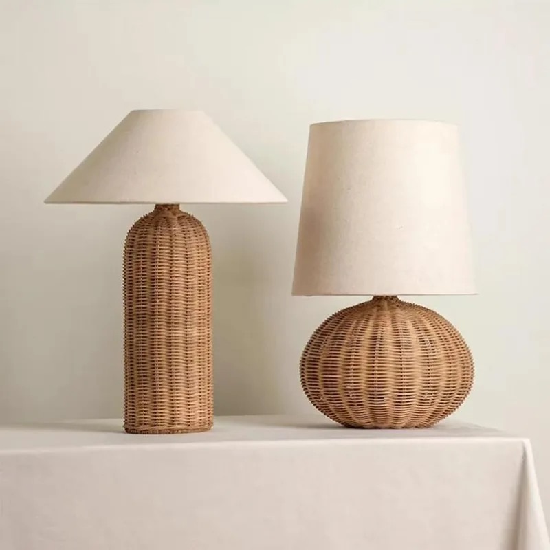 Desk Setup Wallpaper - Lampa stołowa w stylu wabi-sabi, vintage,